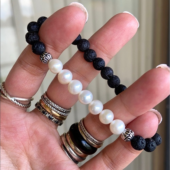 Genuine fresh water pearls & lava rock